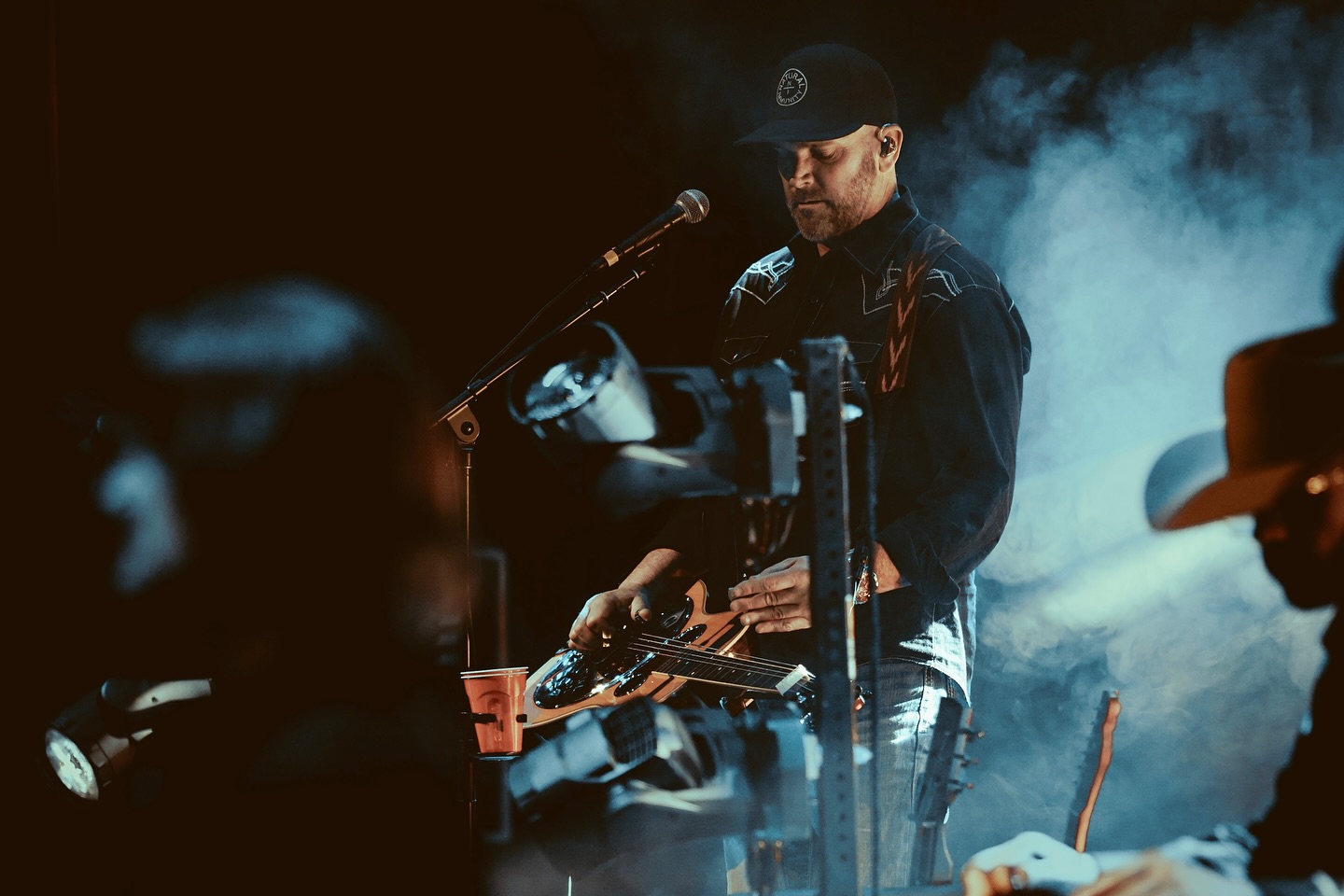 Aaron Lewis And The Stateliners